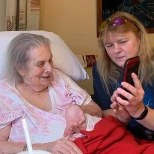 Meet your Posher, Carolyn